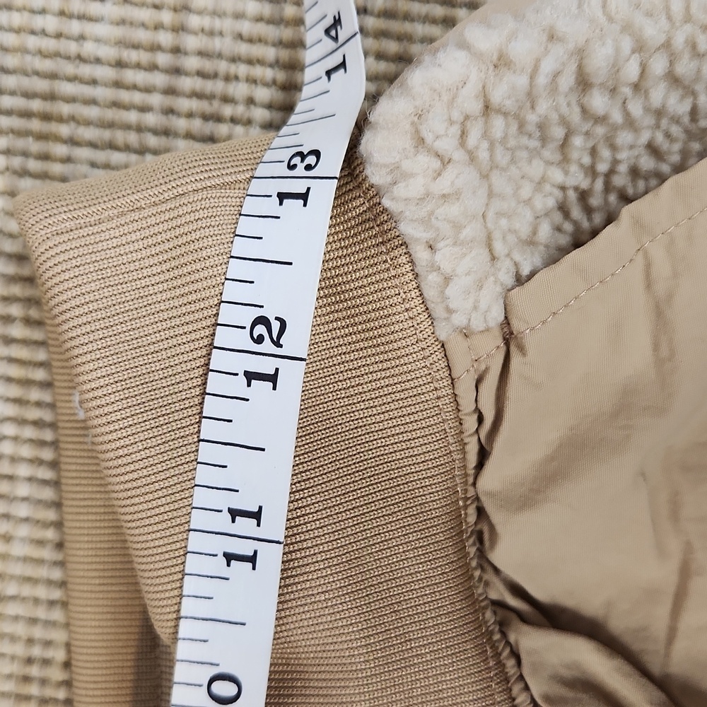 Nike Jogger With Sherpa Lined Pockets And Accent S - Picture 8 of 10